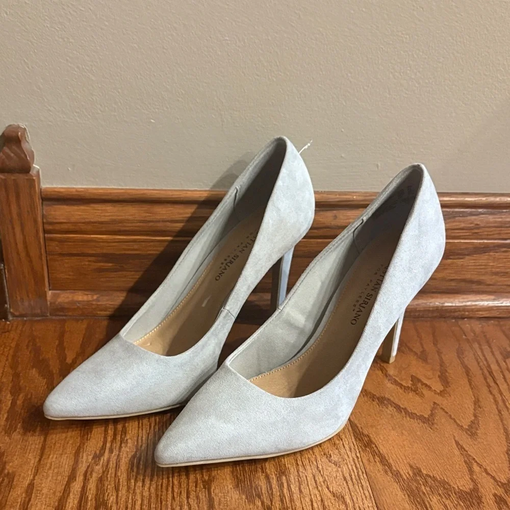 Christian Siriano / Payless Light Gray faux suede Heels pumps stiletto NWOT 9.5